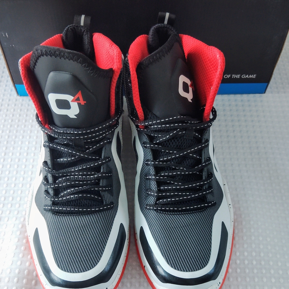Q4  Mens Sneakers Size 10.5 - Picture 3 of 5